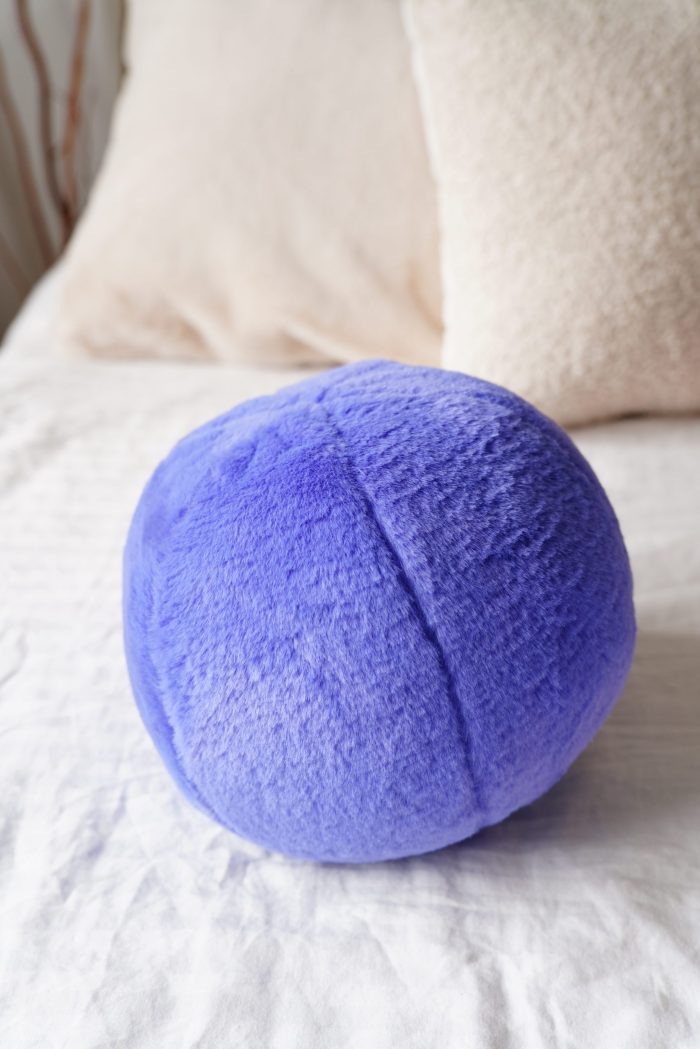 Peluş Top Yastık Mor - Görsel 3
