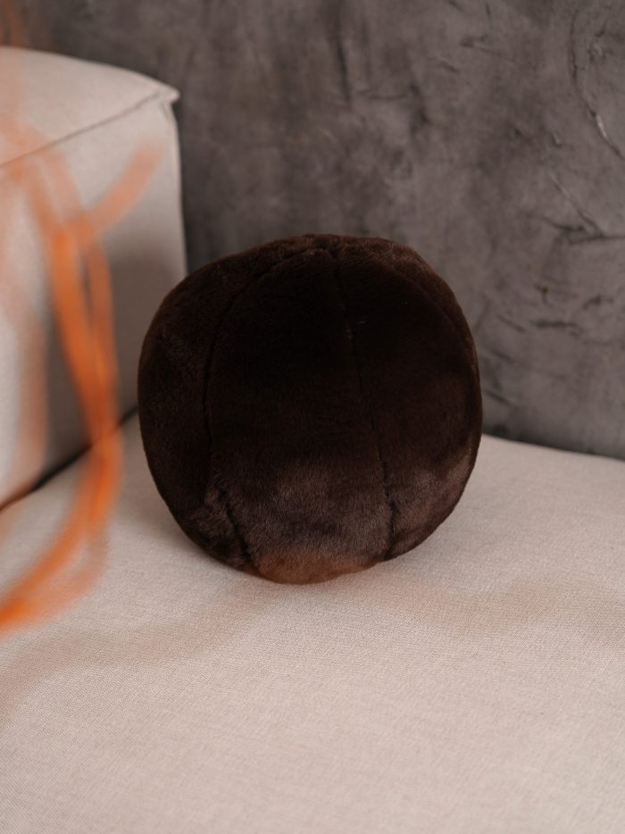 Peluş Top Yastık Koyu Kahve Top Yastık