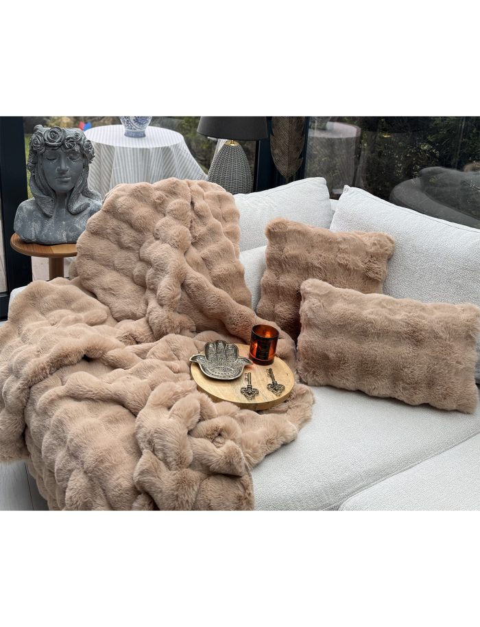 Peluş Koltuk Örtüsü Pofuduk Koltuk Şalı Bubble Polar Koltuk Örtüsü 200 x 150 cm - Görsel 7