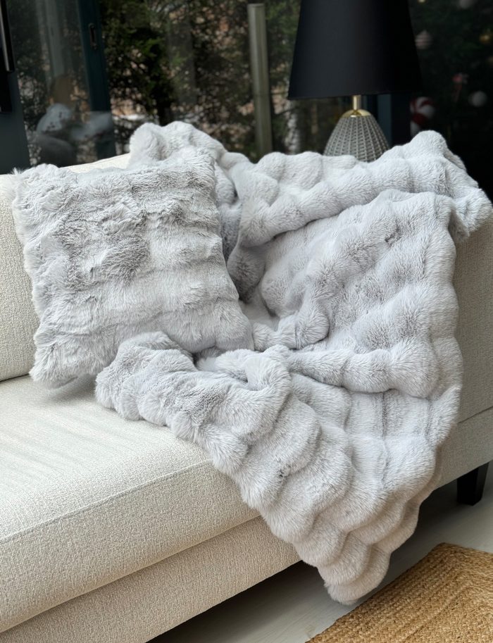 Peluş Koltuk Örtüsü Pofuduk Koltuk Şalı Bubble Polar Koltuk Örtüsü 200 x 150 cm - Görsel 5