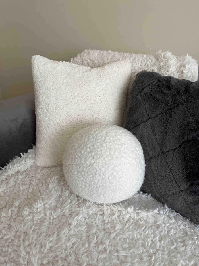 Teddy Top Yastık Kırık Beyaz