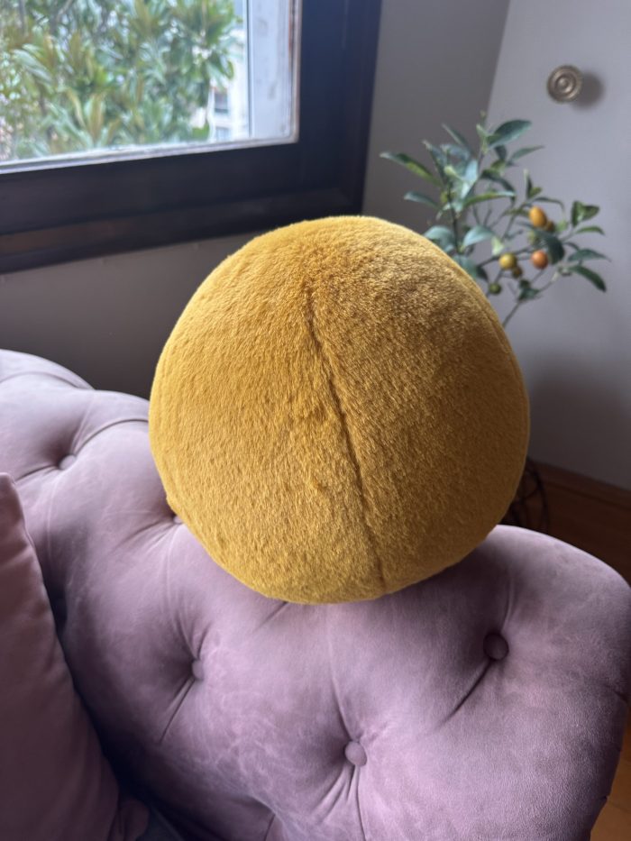 Peluş Top Yastık Hardal Sarısı Top Yastık - Görsel 2