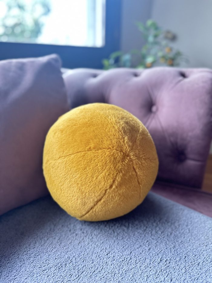 Peluş Top Yastık Hardal Sarısı Top Yastık - Görsel 3