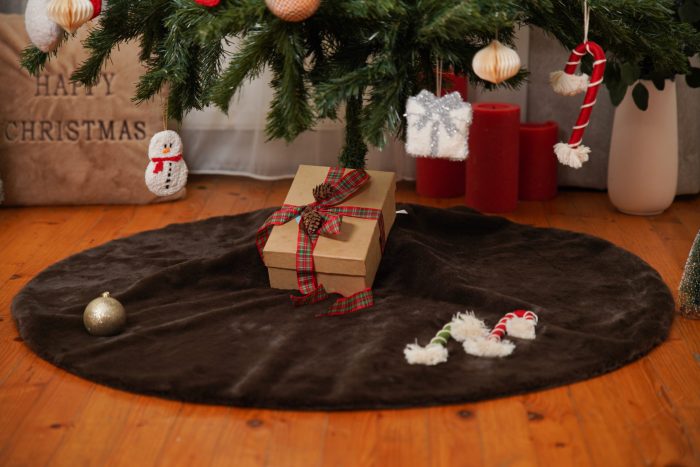 Peluş Yılbaşı Ağacı Örtüsü Yılbaşı Çam Ağacı Örtüsü Kahve 150 Cm Çaplı - Görsel 2