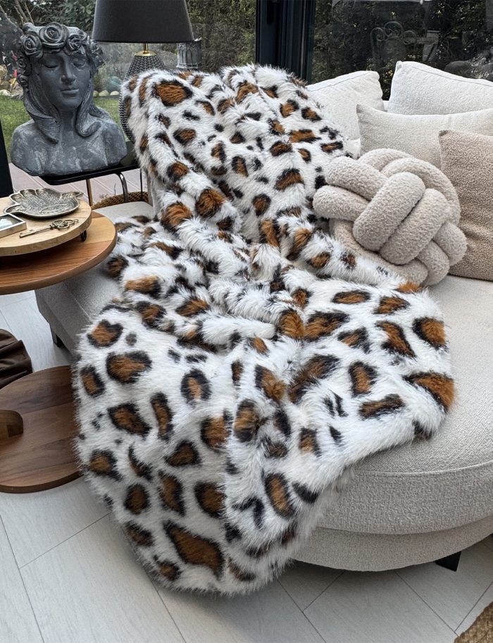 Peluş Örtü Kaymaz Koltuk Örtüsü Leopar Desenli Koltuk Örtüsü 200 X 75 Cm - Görsel 2