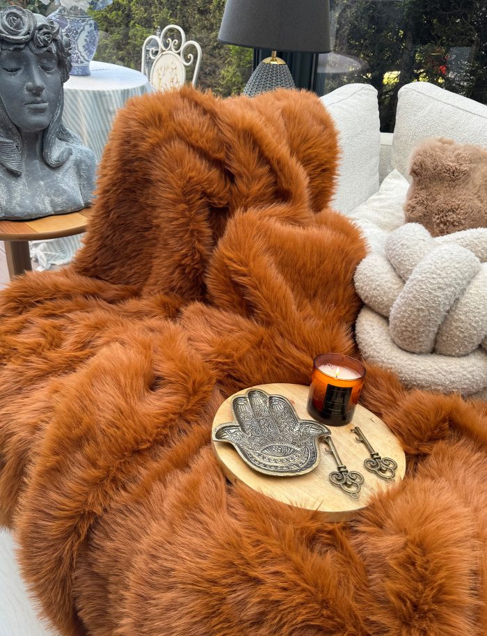 Peluş Örtü Kaymaz Koltuk Örtüsü Lolita Peluş Koltuk Örtüsü 200 X 150